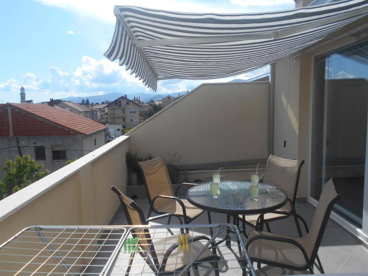Apartment Cherry Kaštela Εξωτερικό φωτογραφία